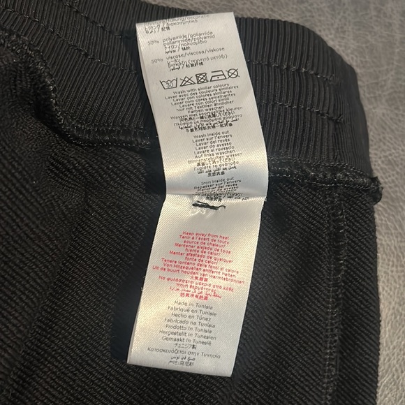 Givenchy skirt Size 12 - Picture 3 of 4